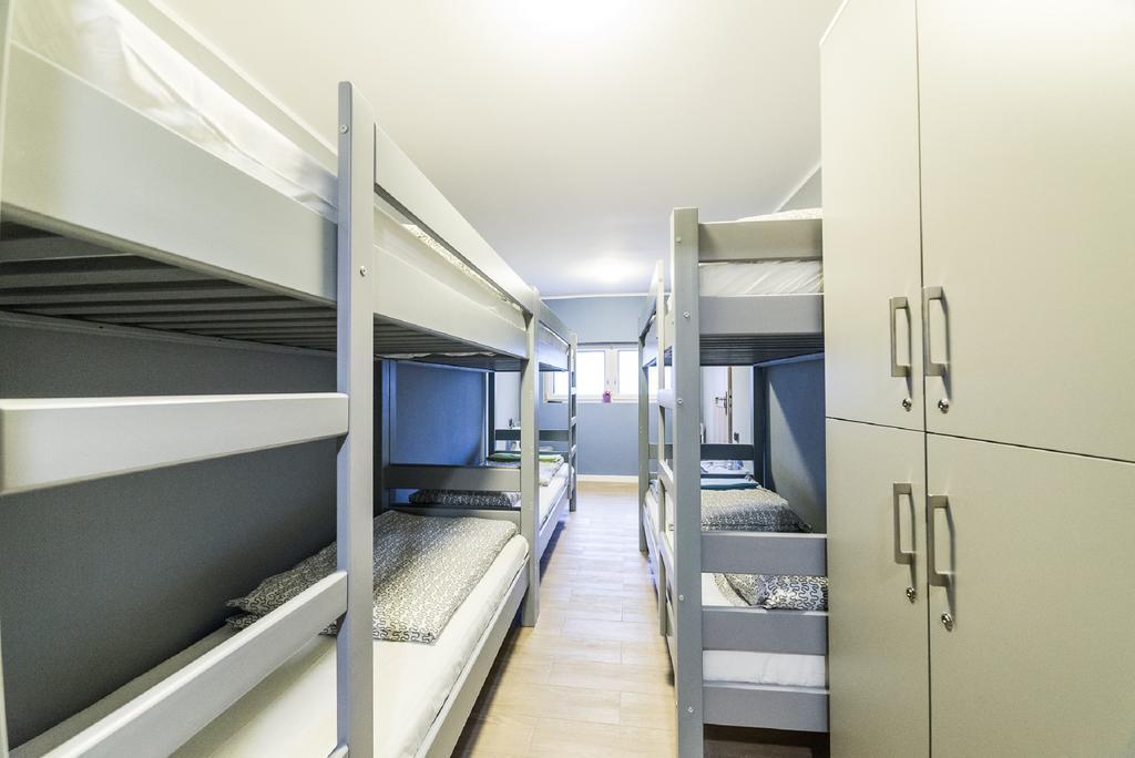 Hostel Filip 2 グダニスク エクステリア 写真